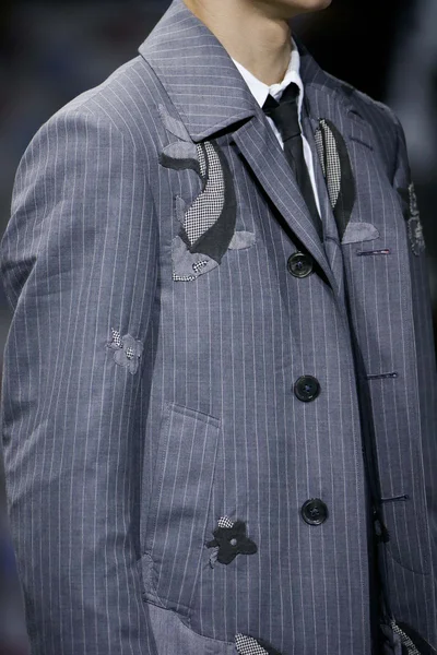 Look 44